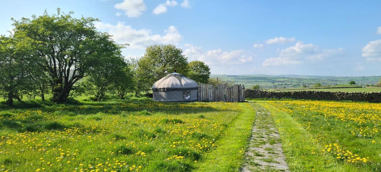 Secret Cloud House Holidays Luxury Yurts With Hot Tubs Cauldon 外观 照片